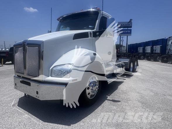 Kenworth T880 牵引车
