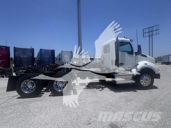Kenworth T880 牵引车
