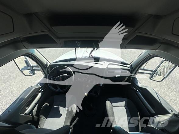 Kenworth T880 牵引车