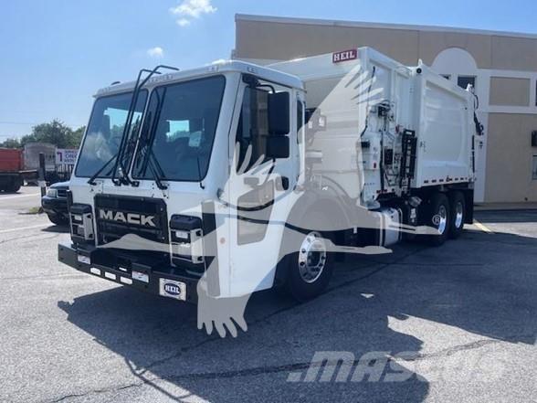 Mack LR64R 垃圾车