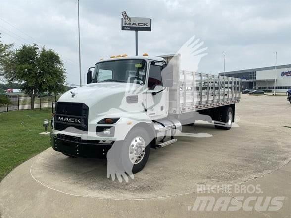 Mack MD6 平板栏板货车