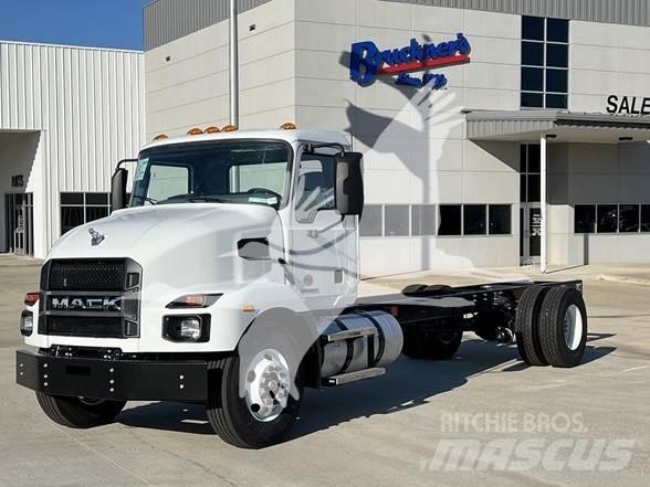 Mack MD6 平板车