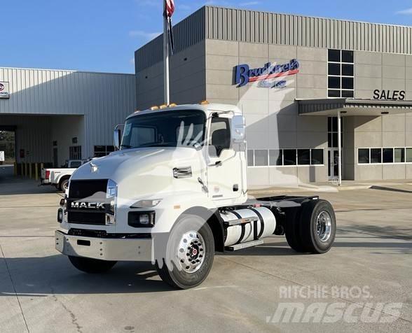 Mack MD6 自卸式货车