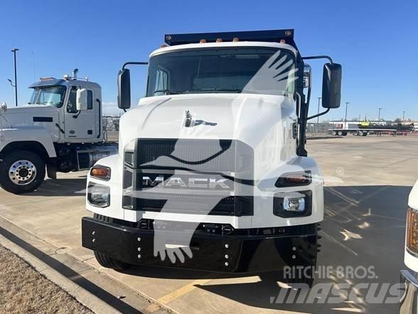 Mack MD6 自卸式货车