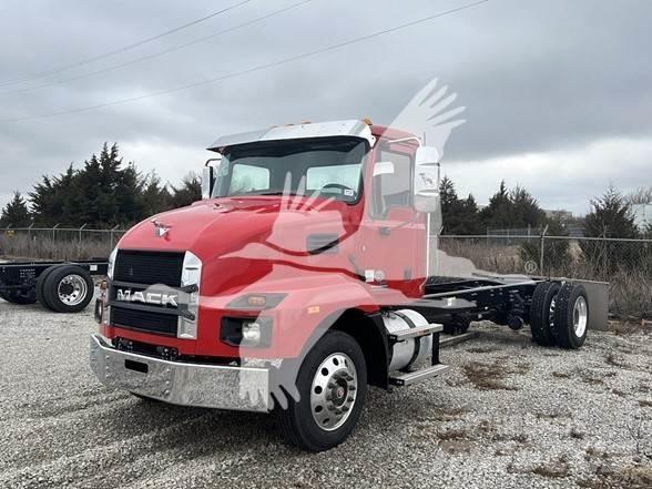 Mack MD6 平板车
