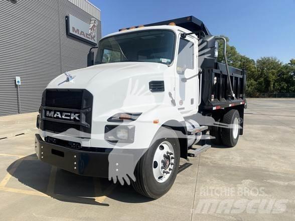 Mack MD6 平板车
