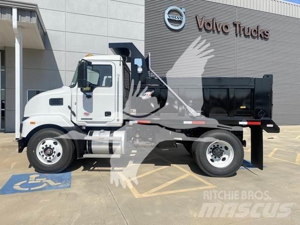 Mack MD6 自卸式货车