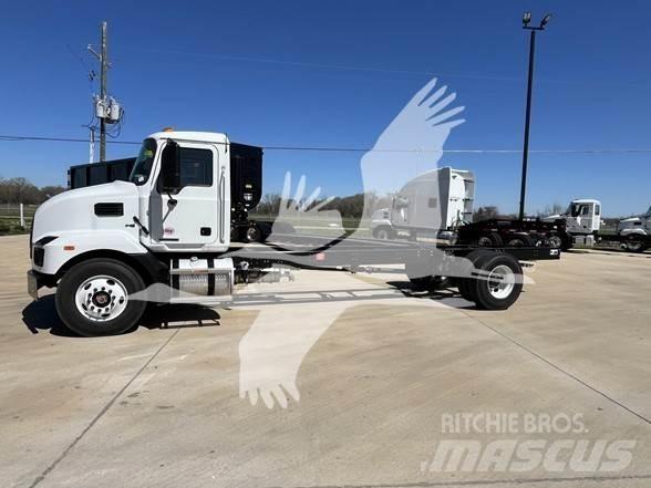 Mack MD6 平板车