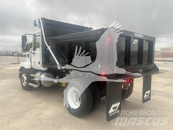 Mack MD6 自卸式货车