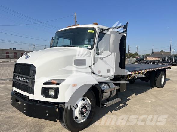 Mack MD6 平板栏板货车