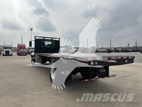 Mack MD6 平板栏板货车