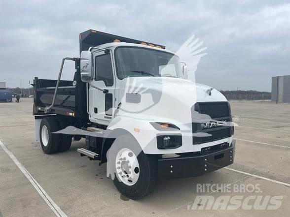 Mack MD7 自卸式货车