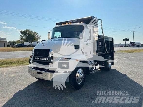 Mack MD7 自卸式货车