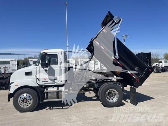 Mack MD7 自卸式货车