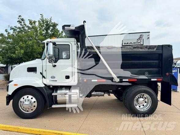 Mack MD7 自卸式货车
