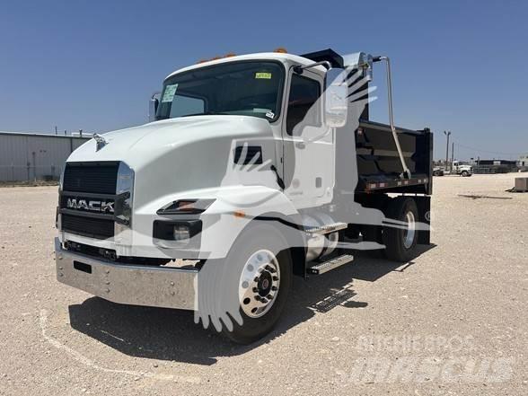 Mack MD7 自卸式货车