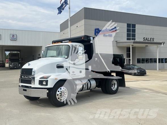 Mack MD7 自卸式货车