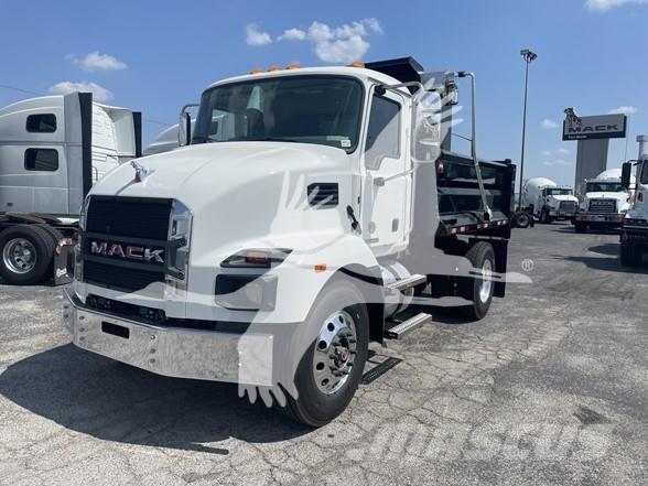 Mack MD7 自卸式货车
