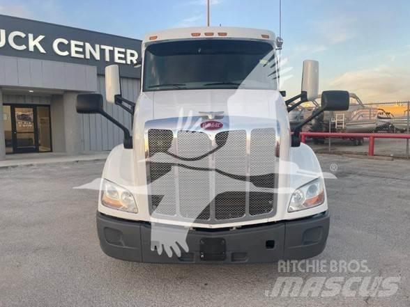 Peterbilt 579 牵引车