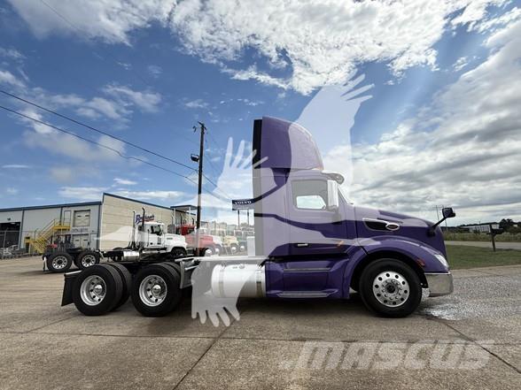 Peterbilt 579 牵引车