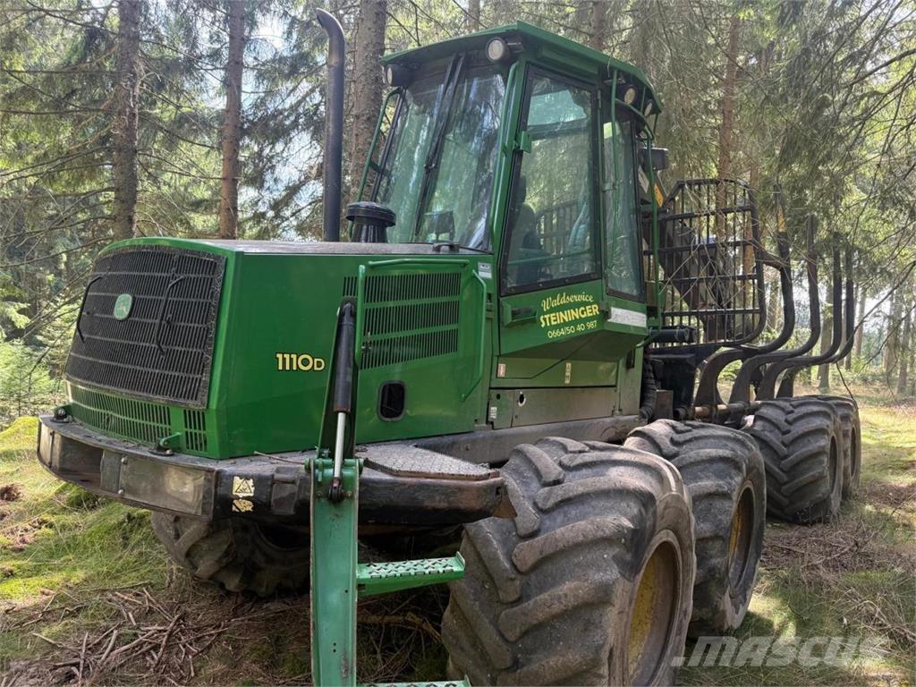 John Deere 1110 D 集运机