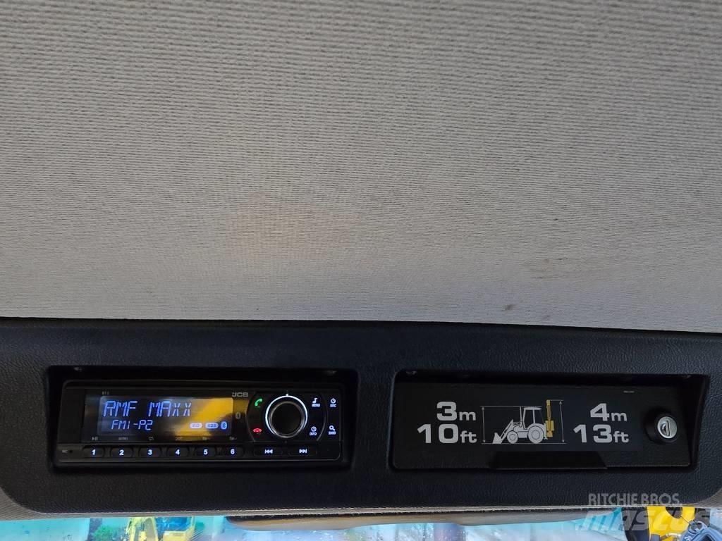 JCB 3CX PLUS 反铲装载机