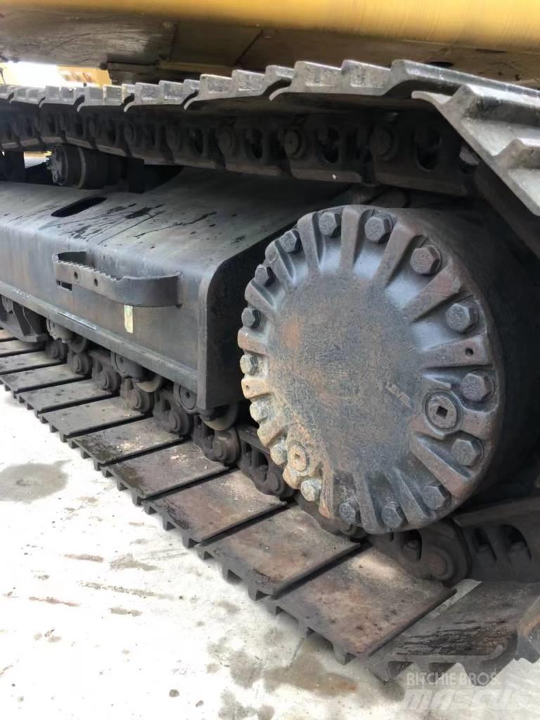 CAT 323 D 履带挖掘机
