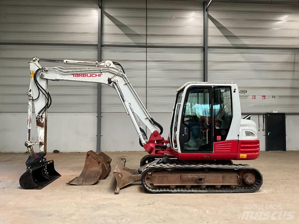 Takeuchi TB 285 中型挖掘机