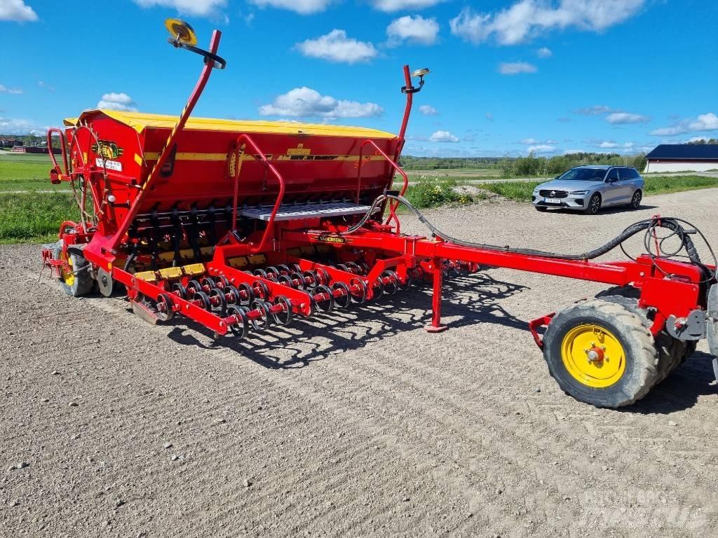 Väderstad 400C 多功能条播机