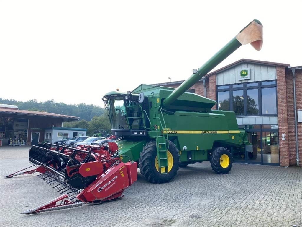 John Deere 2266 联合收割机