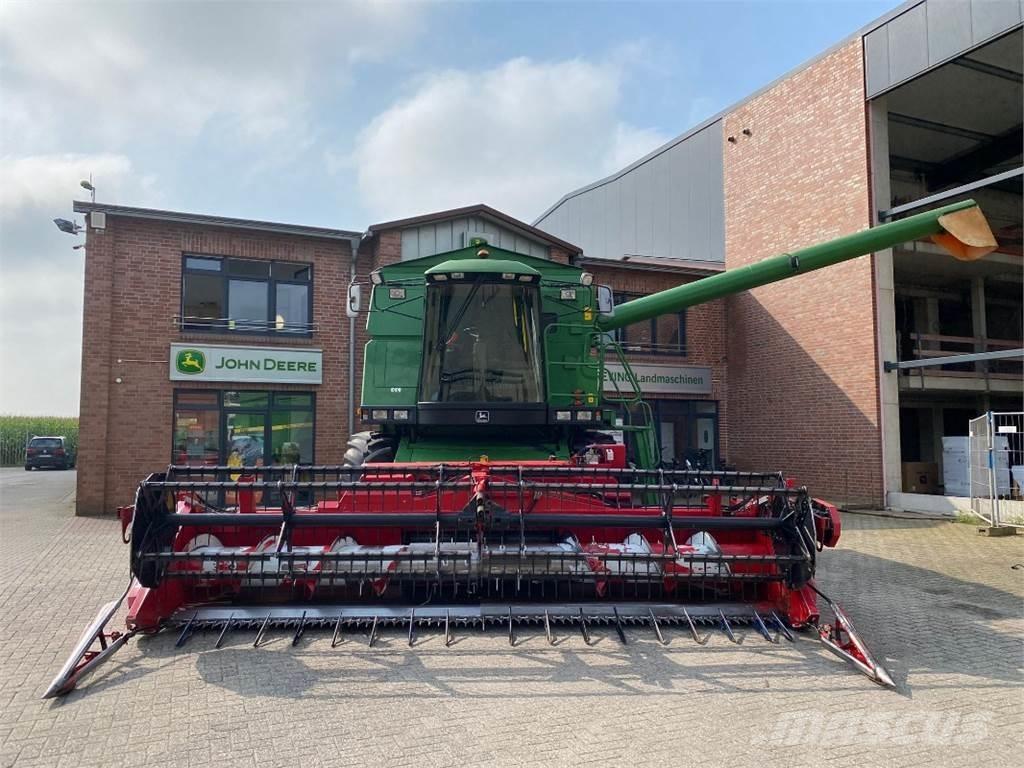John Deere 2266 联合收割机