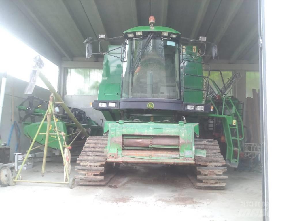 John Deere 1450 CWS 联合收割机