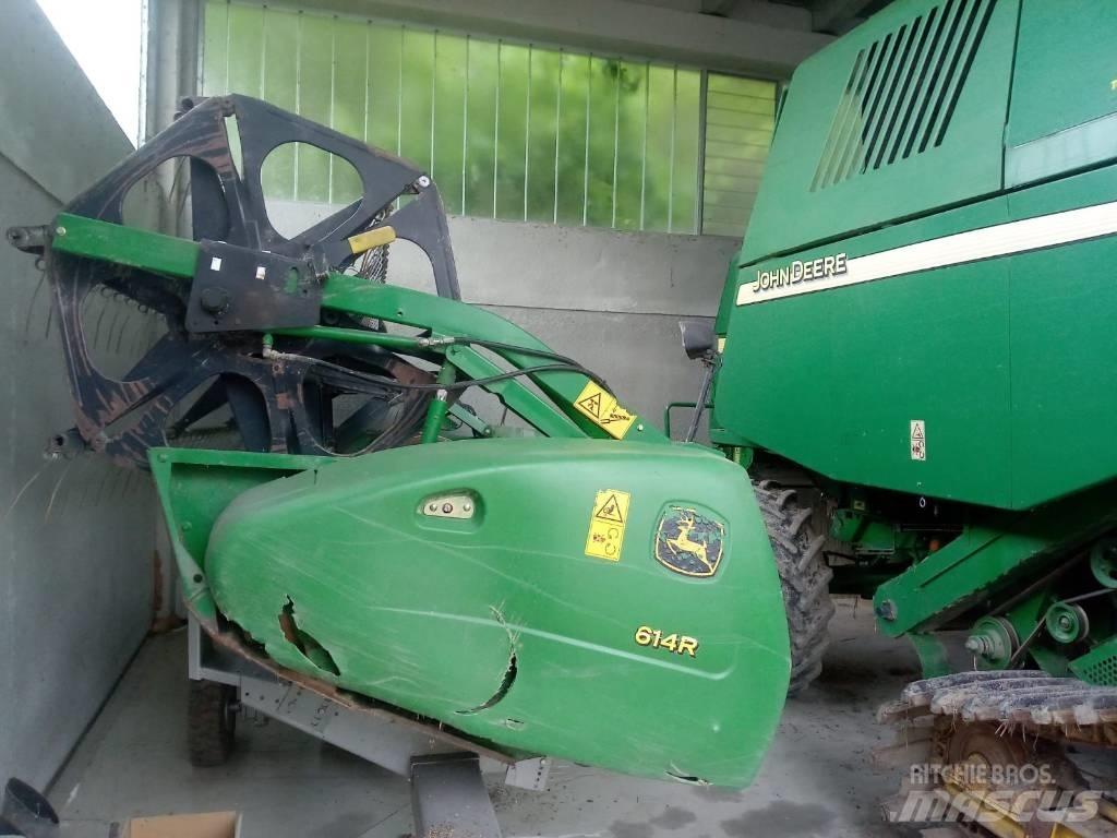 John Deere 1450 CWS 联合收割机