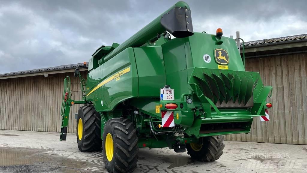 John Deere T 560 联合收割机