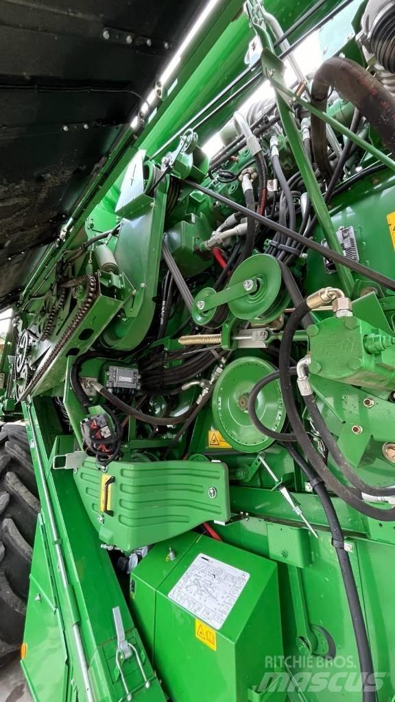 John Deere T 560 联合收割机