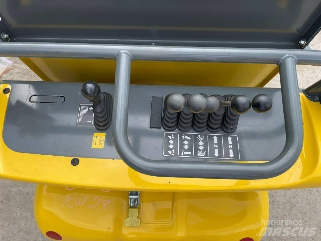 Wacker Neuson DT 08 翻斗车\公路型自卸车