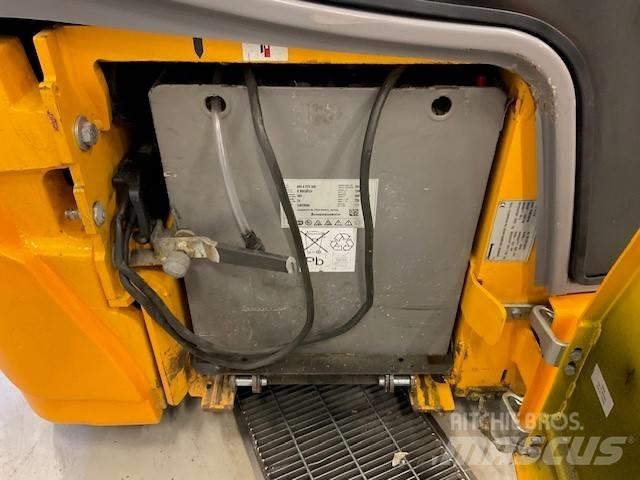 Jungheinrich EFG 215 电动叉车