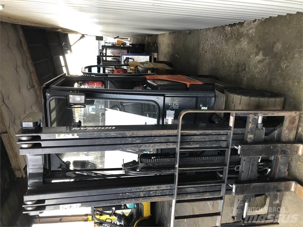 Doosan G20 SC-5 天然气叉车