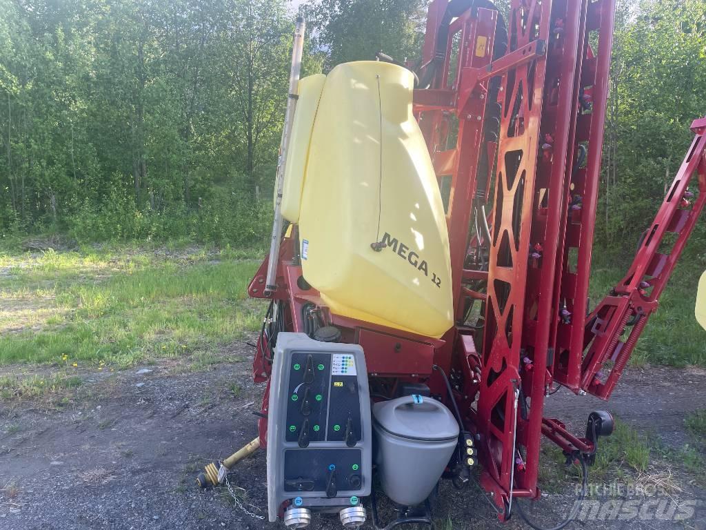 Hardi Mega 12 悬挂式喷雾机