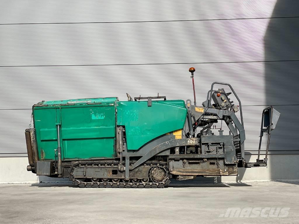 Vögele SUPER 600 沥青摊铺机
