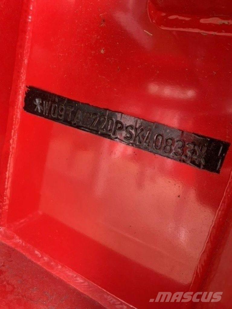 Kröger TAW 20 箱式拖车