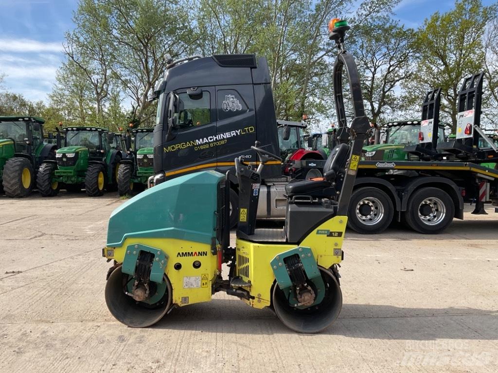 Ammann ARX 12 双轮压路机