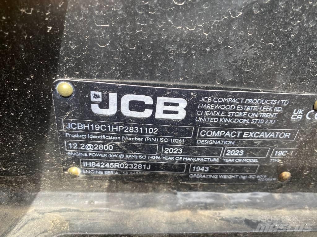 JCB 19 C-1 小型挖掘机
