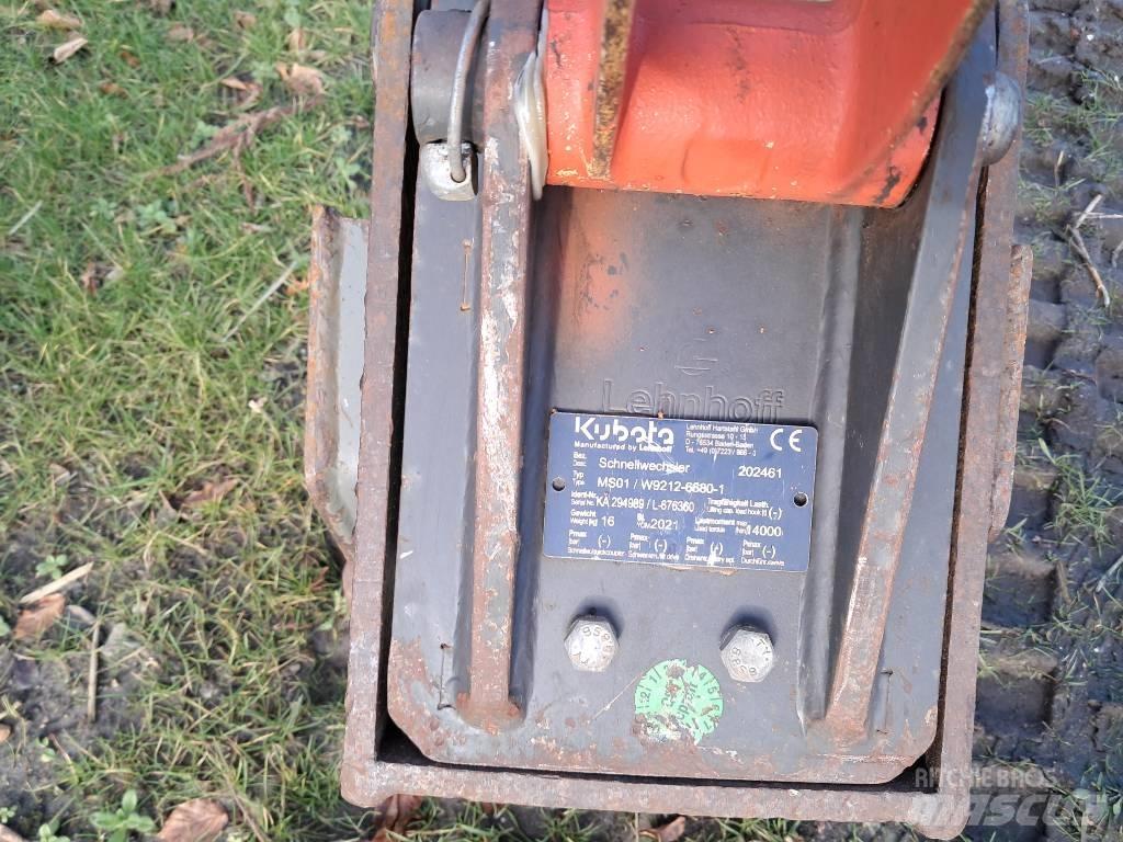 Kubota U10-5 小型挖掘机