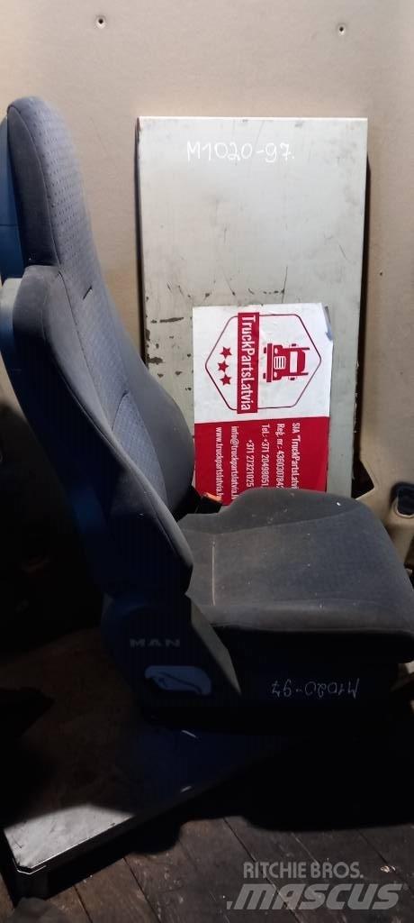 MAN TGA.    81623016946 驾驶室与内部