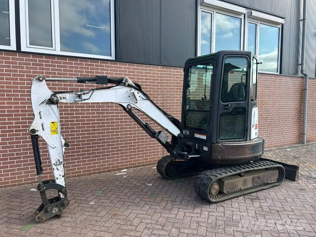 Bobcat E26 小型挖掘机