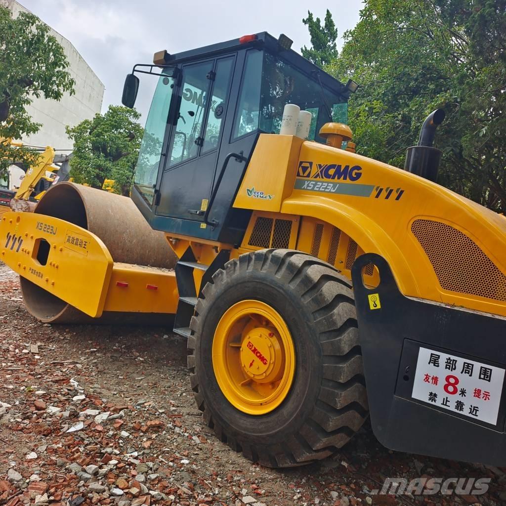 XCMG XS 223 J 单轮压路机