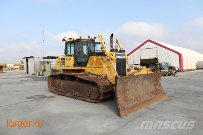 Komatsu D 65 PX-18 履带式推土机