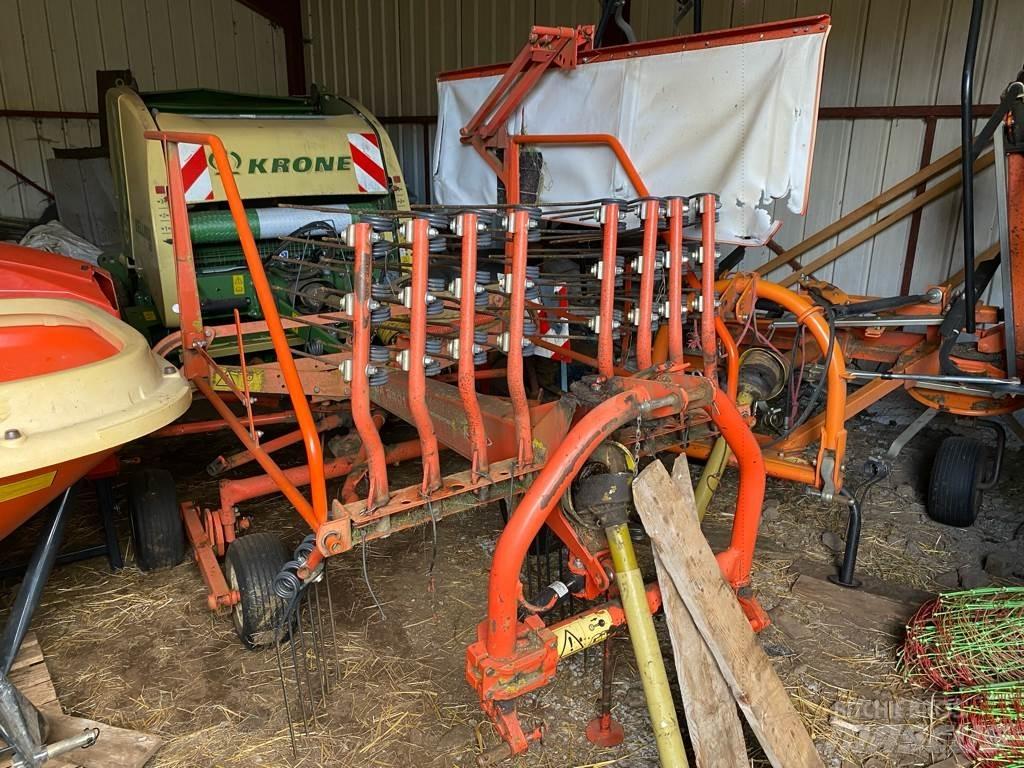 Kuhn GA3501 料堆整形机