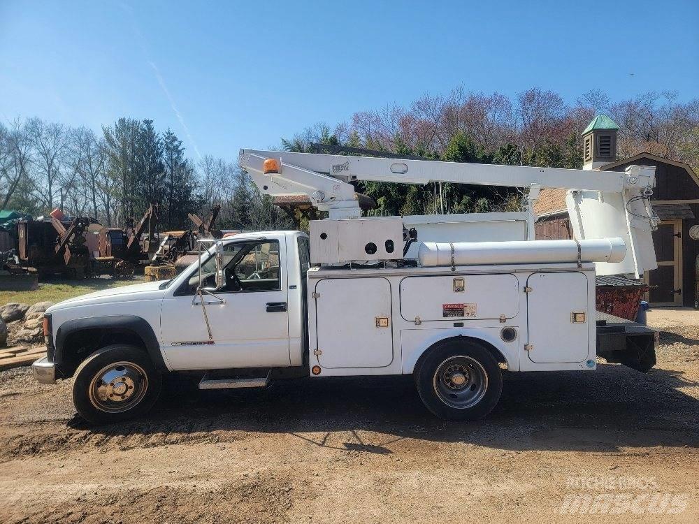 GMC 3500 HD SIERRA 皮卡车